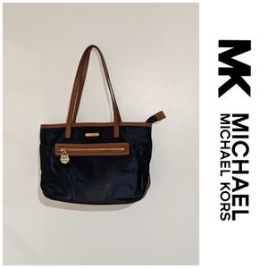 MICHAEL KORS KEMPTON NAVY BLUE FABRIC+BROWN LEATHE